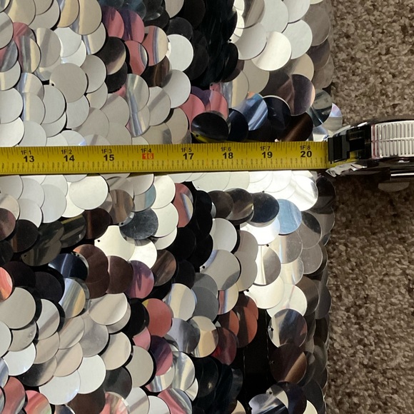 Formal-Skirt-Mini with Silver Payettes sequins sparkle, Las Vegas style, L/XL - Picture 11 of 14